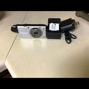 Canon Powershot A2300HD digital camera bundle.